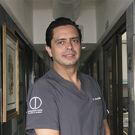 Dr. Estuardo Rodriguez
