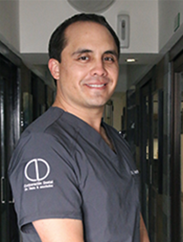 Dr. Roberto Galindo